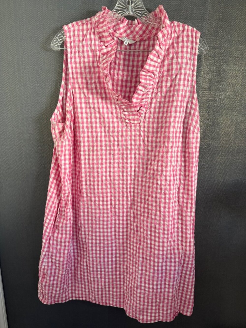 Pink & White Gingham Sleeveless Ruffle Neck Blouse 2X By Crown & Ivy